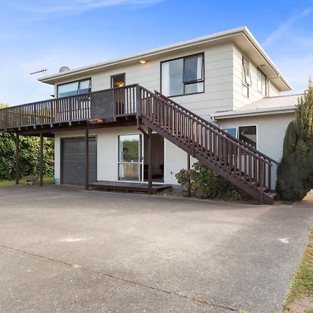 Rainbow Lake House - Lake Taupo Holiday Home Exterior photo