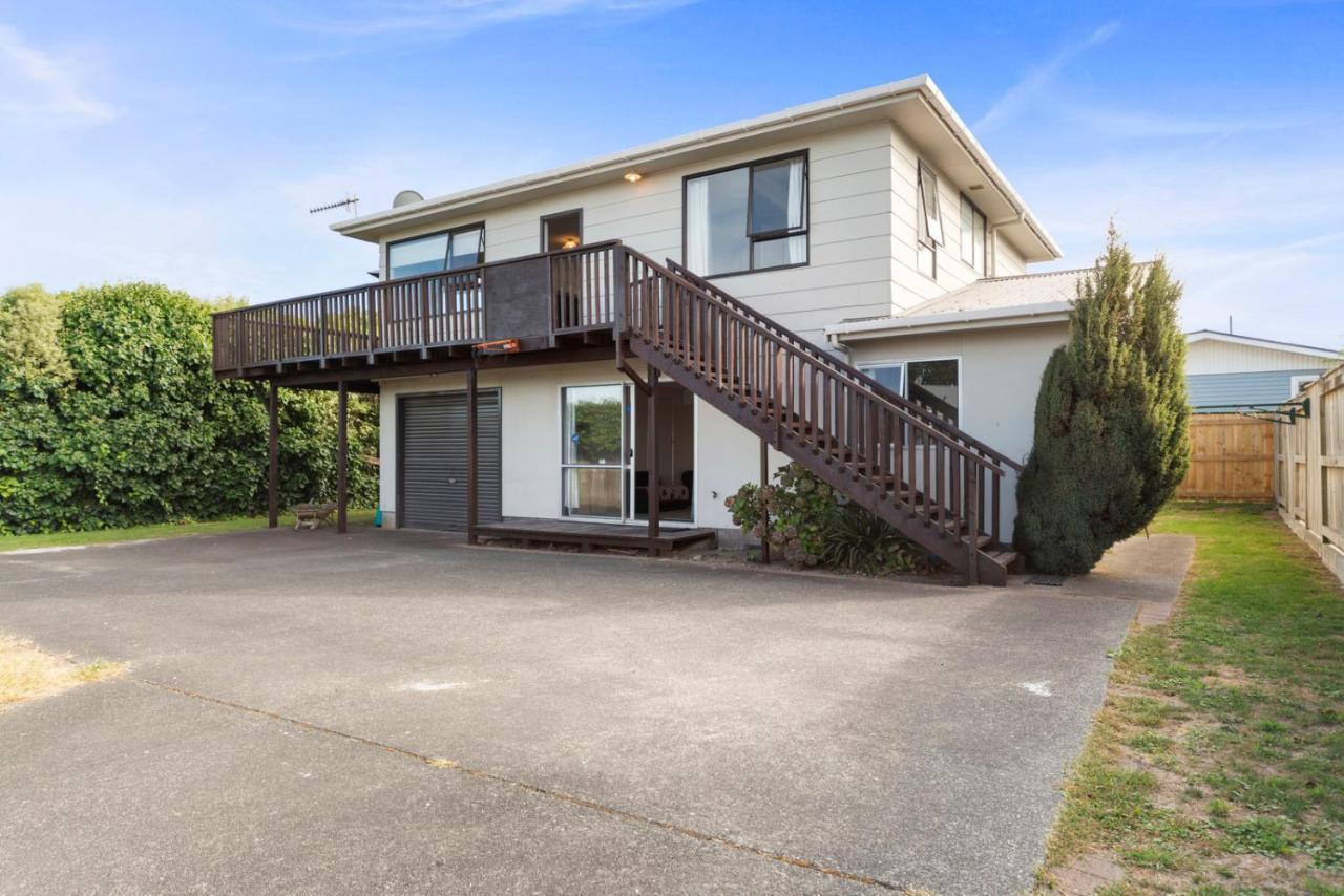 Rainbow Lake House - Lake Taupo Holiday Home Exterior photo